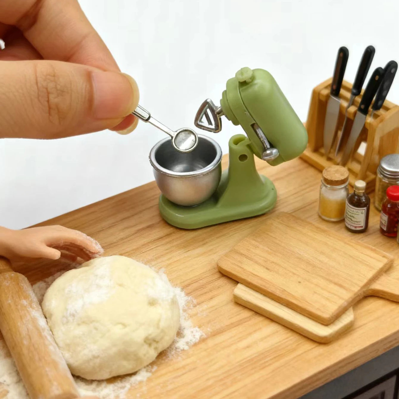 1 set of Christmas decoration miniature kitchen scene blender set, collectible for miniature enthusiasts.photography props